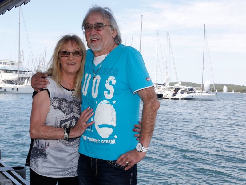 Die Amigos auf Stadttrip durch Pula Karl-Heinz und seine Doris / Urlaubsstimmung bei den Amigos. Zwischen Musikantenstadl und Promotour wird die frei Zeit genutzt um Pula (Kroatien) kennen zu lernen. / Foto: SchwabenPress the Amigos on City trip through Pula Karl Heinz and his Doris Holiday mood at the Amigos between Musikantenstadl and Promo Tour will the free Time used to Pula Croatia know to Learn Photo SchwabenQuellen press