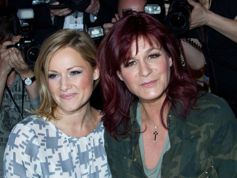 Bildnummer: 59367916 Datum: 16.03.2013 Copyright: imago/Christian Schroedter S‰ngerin Helene Fischer (li.) und S‰ngerin Andrea Berg (GER) - ARD Liveshow Das Fr¸hlingsfest der 100.000 Blueten die ¸berraschende Show aus der GETEC Arena in Magdeburg - Fotografiert am 16.03.2013 Entertainment People x0x xkg 2013 quer Frau Kuenstlerin S‰ngerin Entertainment Event ARD Musik TV Show Andrea Berg Helene Fischer 59367916 Date 16 03 2013 Copyright Imago Christian Schroedter Singer Helene Fischer left and Singer Andrea mountain ger ARD Live Show the Spring Festival the 100 000 Flowers the surprising Show out the Getec Arena in Magdeburg photographed at 16 03 2013 Entertainment Celebrities x0x xkg 2013 horizontal Woman Artist Singer Entertainment Event ARD Music TV Show Andrea mountain Helene Fischer
