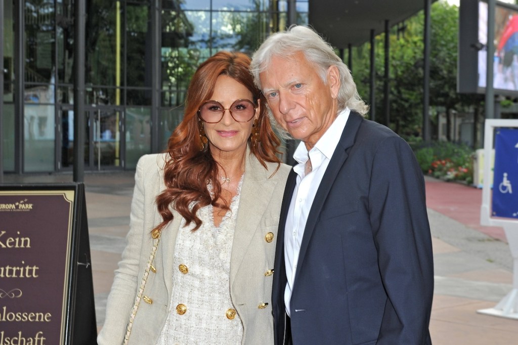 Kimmig Entertainment GmbH - 50-j‰hriges Firmenjubil‰um. Andrea Berg und Ulrich Uli Ferber anl‰fllich des 50-j‰hriges Firmenjubil‰ums der Kimmig Entertainment GmbH am 23.08.2023 im Europapark Rust. 20230823MWI95087 *** Kimmig Entertainment GmbH 50th anniversary Andrea Berg and Ulrich Uli Ferber on the occasion of the 50th anniversary of Kimmig Entertainment GmbH on 23 08 2023 at Europapark Rust 20230823MWI95087