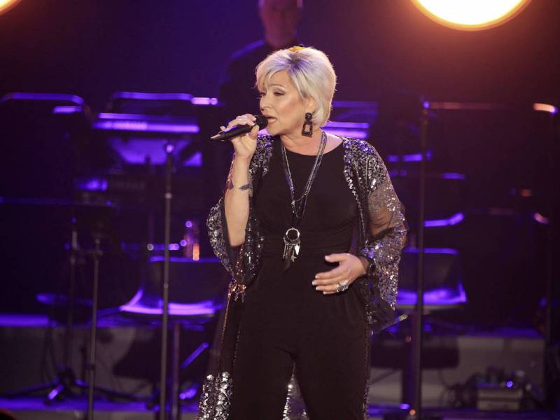 Claudia Jung bei der Aufzeichnung der TV-Show Die groﬂe Silvester Show 2023 in der Baden-Arena in der Messe Offenburg. Offenburg, 09.11.2023 *** Claudia Jung at the recording of the TV show Die groﬂe Silvester Show 2023 in the Baden Arena at Messe Offenburg Offenburg, 09 11 2023 Foto:xM.xWehnertx/xFuturexImagex silvestershow_3156