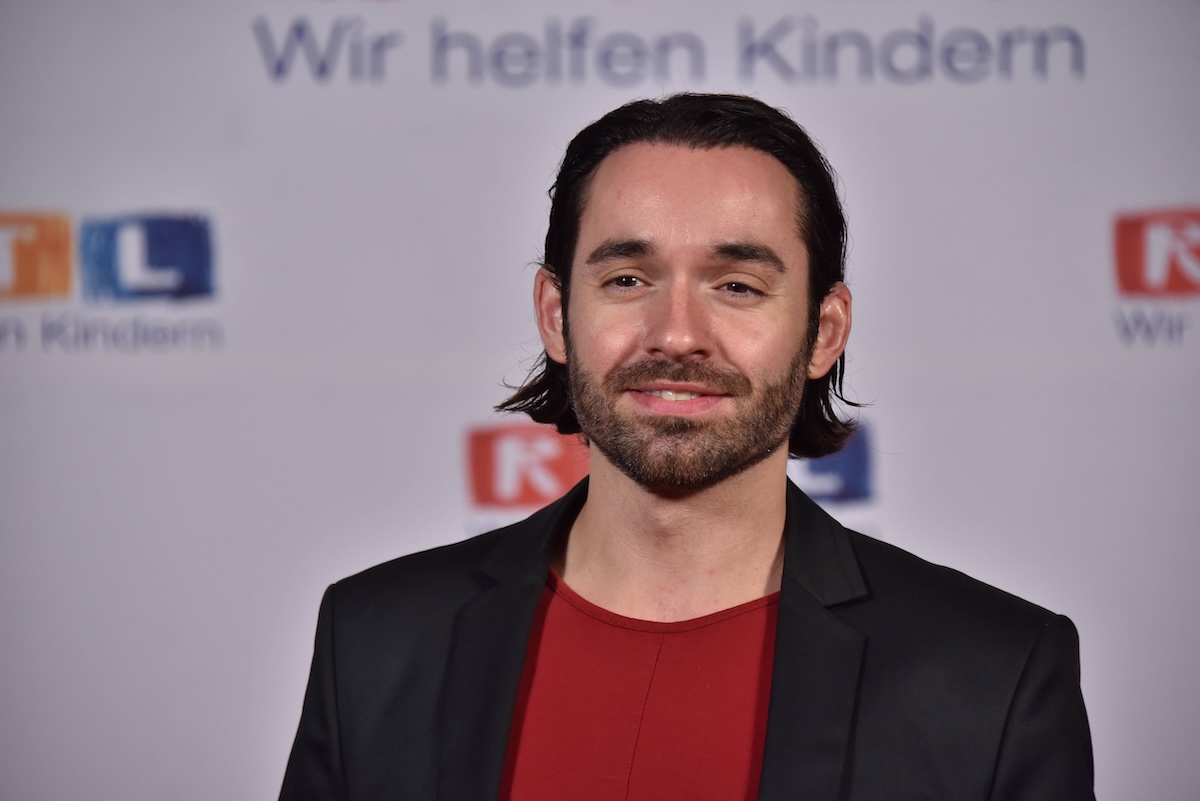 Der Sänger Daniel Küblböck posiert am 23.11.2016 in Hürth bei Köln beim RTL Spendenmarathon wir helfen Kindern 2017. *** The singer Daniel Küblböck is posing 23.11.2016 in Hürth near Cologne during the RTL donation marathon we help children 2017