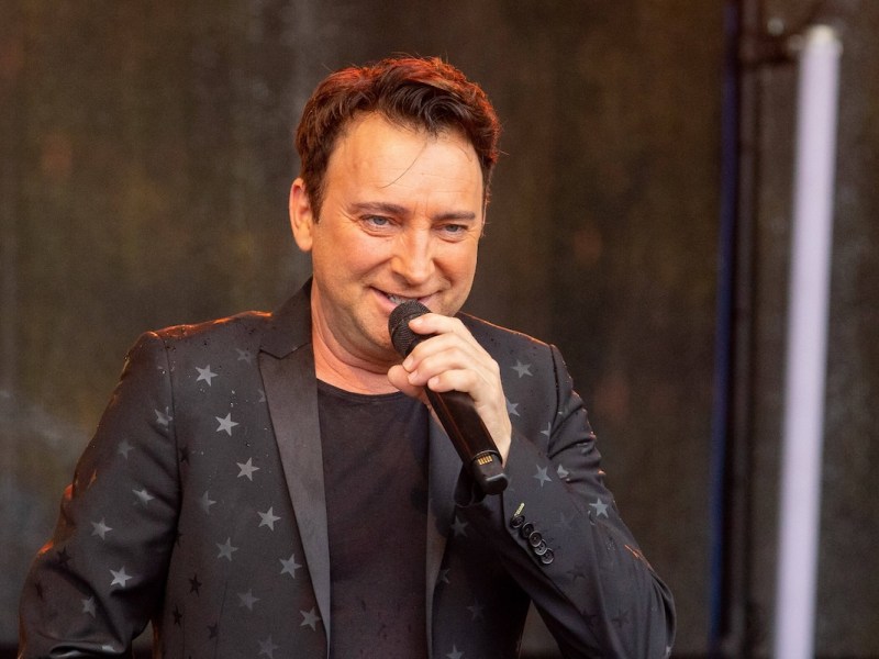 Manderscheid Das Schlagerduo Fantasy, Martin Hein und Fredi Malinowski beim Konzert im Rahmen der Veranstaltung SWR4 Wanderspaﬂ am 02.10.2022 in Manderscheid Das Schlagerduo FANTASY, Martin Hein und Fredi Malinowski, bei seinem Auftritt im Rahmen der Veranstaltung SWR4 Wanderspaﬂ am 02.10.2022 in Manderscheid Location: SWR4 Veranstaltungsgel‰nde *** Manderscheid The Schlagerduo Fantasy, Martin Hein and Fredi Malinowski at the concert in the context of the event SWR4 Wanderspaﬂ on 02 10 2022 in Manderscheid The Schlagerduo FANTASY, Martin Hein and Fredi Malinowski, at his performance in the context of the event SWR4 Wanderspaﬂ on 02 10 2022 in Manderscheid Location SWR4 event area Copyright: xEibner-Pressefoto/GerhardxWingenderx EP_GWR