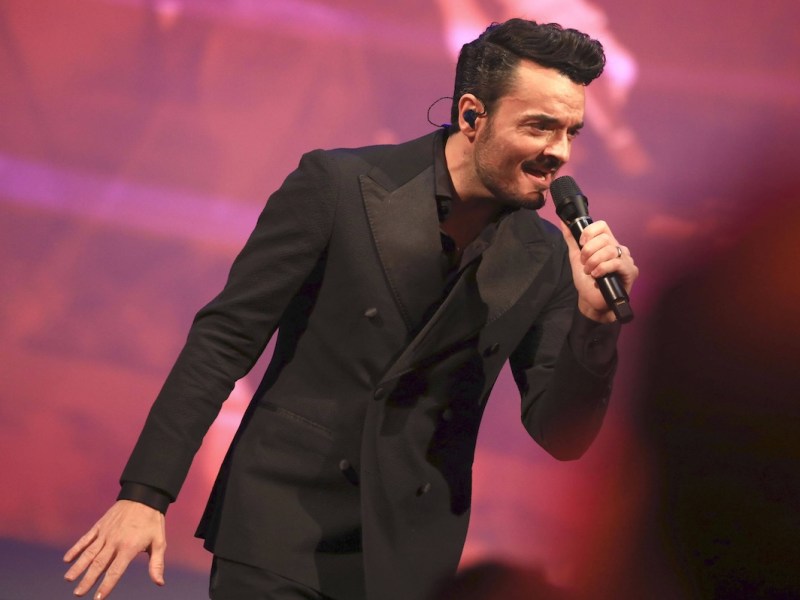 Giovanni Zarrella beim 16. SemperOpernball 2024 in der Semper Oper. Dresden, 23.02.2024 *** Giovanni Zarrella at the 16 SemperOperaball 2024 in the Semper Opera Dresden, 23 02 2024 Foto:xM.xWehnertx/xFuturexImagex semperopernball_4415
