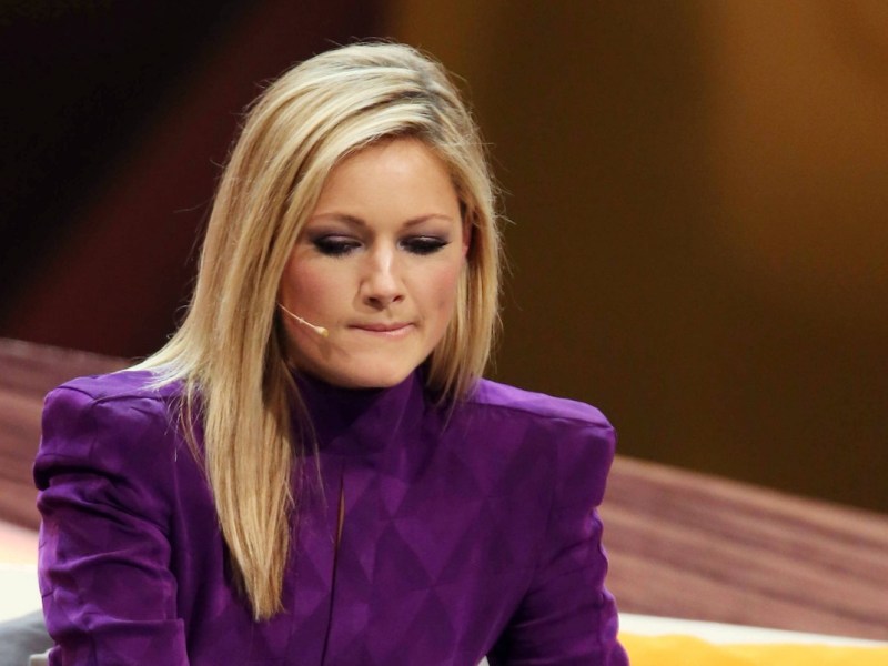 Bildnummer: 60566485 Datum: 05.10.2013 Copyright: imago/STAR-MEDIA ZDF - Wetten, dass...? S‰ngerin Helene Fischer w‰hrend der ZDF - Sendung Wetten , dass...? am 05.10.2013 live aus der Messehalle Bremen. People Entertainment TV xcb x0x 2013 hoch 2013 denkt nach nachdenklich traurig hoch Hochformat Auftritt Bremen B¸hne Das Zweite Deutschland Fernsehen Fernsehsendung Fernsehshow Kultur Kunst Livesendung Musik Person Personen Show TV Unterhaltung ZDF 60566485 Date 05 10 2013 Copyright Imago Star Media ZDF Bets that Singer Helene Fischer during the ZDF Consignment Bets that at 05 10 2013 Live out the Hall Bremen Celebrities Entertainment TV x0x 2013 vertical 2013 thinks after contemplative sad vertical Portrait Appearance Bremen Stage the Second Germany Television Television broadcast TV Culture Art Live broadcast Music Person People Show TV Entertainment ZDF