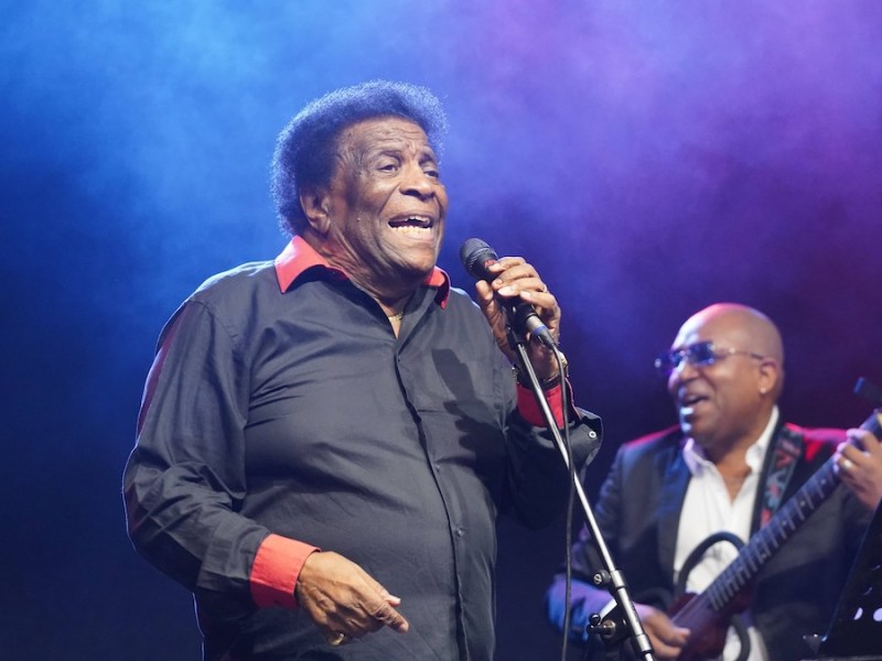 Roberto Blanco - Entertainer, Legende, Schlagers‰nger, Privat, VIP, Promi, Musikstar, Schauspieler, Showmaster, Kultfigur, Gesangsikone, Entertainer-Legende, Portrait - Archiv RECORD DATE NOT STATED *** Roberto Blanco entertainer, legend, pop singer, private, VIP, celebrity, music star, actor, showmaster, cult figure, singing icon, entertainer legend, portrait archive RECORD DATE NOT STATED Copyright: xJoeranxSteinsiekx