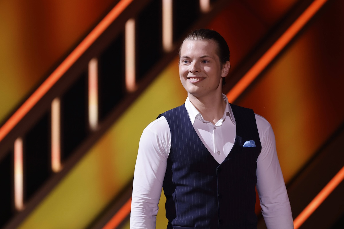 S‰nger Gabriel Kelly in der elften Live-Show bei der 17. Staffel der RTL-Tanzshow Let s Dance in den MMC-Studios. Kˆln, 17.05.2024 NRW Deutschland *** Singer Gabriel Kelly in the eleventh live show of the 17th season of the RTL dance show Let s Dance at the MMC Studios Cologne, 17 05 2024 NRW Germany Copyright: xChristophxHardtx