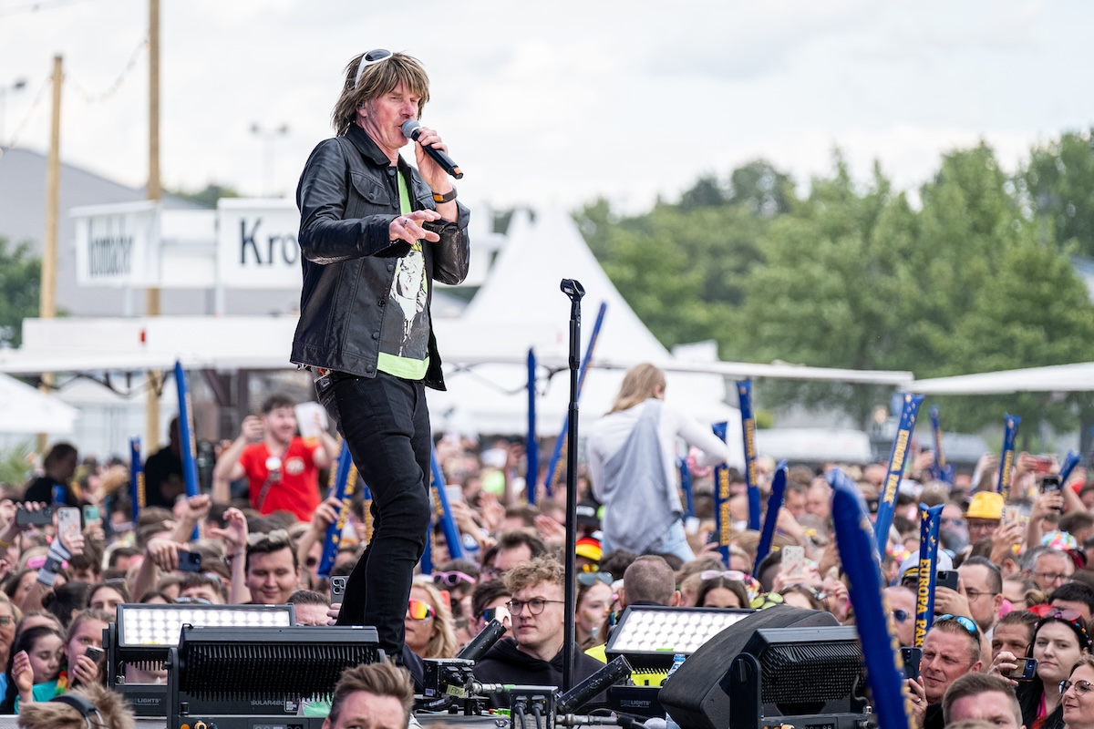 Auftritt von Mickie Krause auf der Hauptbühne. Mallorca-Party "Inselfieber" am Samstag, 15. Juni 2024 neben dem Centro in Oberhausen. Foto: Christoph Wojtyczka / Funke Foto Services