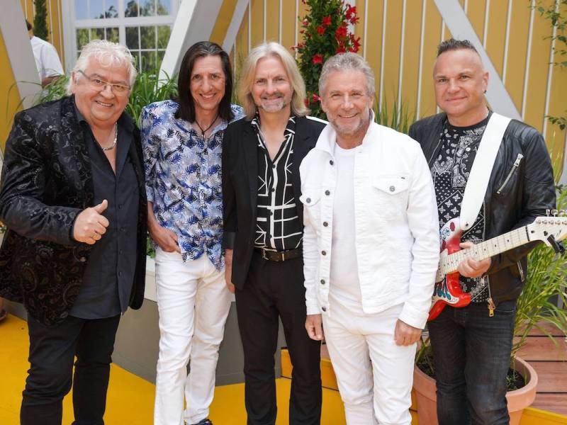 Immer wieder sonntags IWS Staffel 4. Der Gastgeber und Moderator _Stefan Mross_ bestreitet sein 19. Saison von Immer wieder sonntags IWS im Europapark in Rust Nockis mit Frontman Gottfried Wuercher - bei der Unterhaltungsshow Immer wieder sonntags. Immer wieder sonntags IWS Staffel 4. Der Gastgeber und Moderator _Stefan Mross_ bestreitet sein 19. Saison von Immer wieder sonntags IWS im Europapark in Rust Deutschland, Rust, IWS Gelaende bei den Wasserwelten Rulanitica, 04.06.2023 *** Immer wieder sonntags IWS season 4 The host and presenter Stefan Mross contesting his 19 season of Immer wieder sonntags IWS at Europapark in Rust Nockis with frontman Gottfried Wuercher at the entertainment show Immer wieder sonntags Immer wi SP_GHR