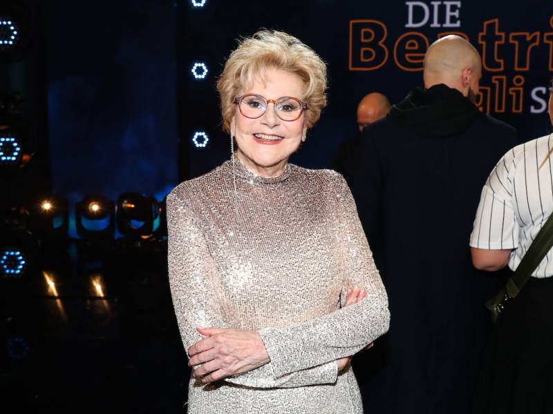 Saengerin Peggy March USA - Aufzeichnung ARD Show „Die Beatrice Egli Show“ im Studio Berlin Adlershof in Berlin - Aufzeichnung 10.10.2023-Sendetermin 11.11.2023 *** Singer Peggy March USA Recording ARD Show “The Beatrice Egli Show“ at Studio Berlin Adlershof in Berlin Recording 10 10 2023 Broadcast date 11 11 2023