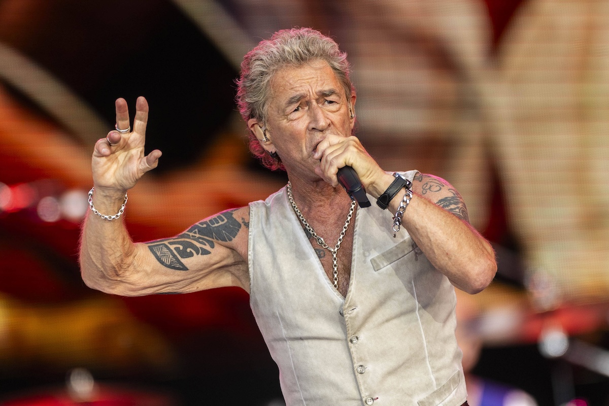 Peter Maffay live bei einem Konzert der We Love Rock n Roll - Farewell Tour auf dem Domplatz. Erfurt, 29.06.2024 *** Peter Maffay live at a concert of the We Love Rock n Roll Farewell Tour at the Domplatz Erfurt, 29 06 2024 Foto:xM.xKremerx/xFuturexImagex maffay_erfurt_4617