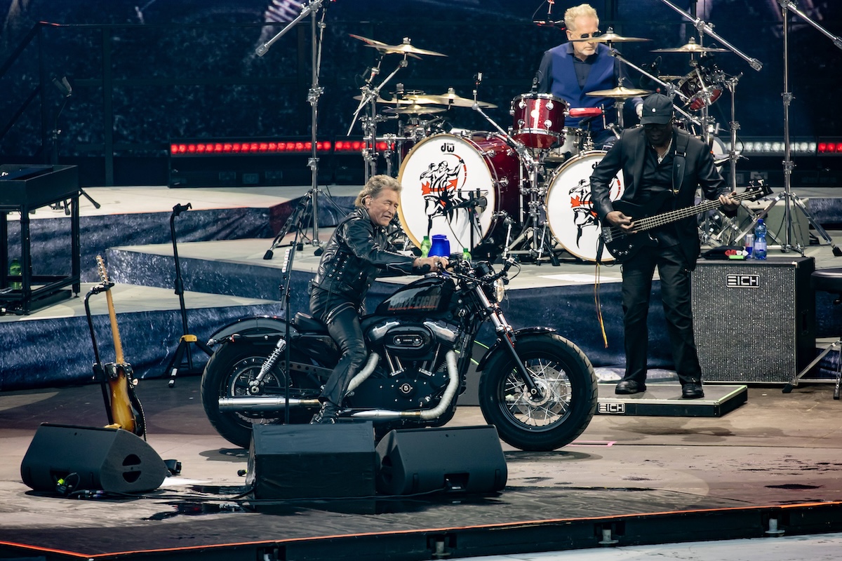 German Singer Peter Maffay holds Goodbye Tour Concert in Berlin German singer Peter Maffay is performing during a Goodbye Tour concert at the Waldbuehne in Berlin, Germany, on July 4, 2024. Berlin Berlin Deutschland PUBLICATIONxNOTxINxFRA Copyright: xEmmanuelexContinix originalFilename: contini-germansi240704_npXJP.jpg