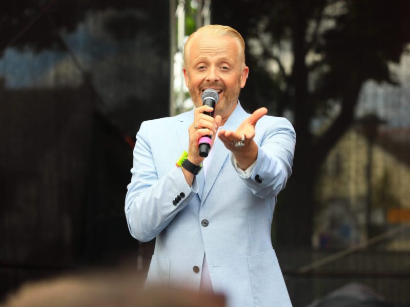 Ross Antony kann auf eine steile Karriere zurückblicken. Jetzt kündigt der Sänger eine besondere Auszeit an. Warum? Erfährst du hier...