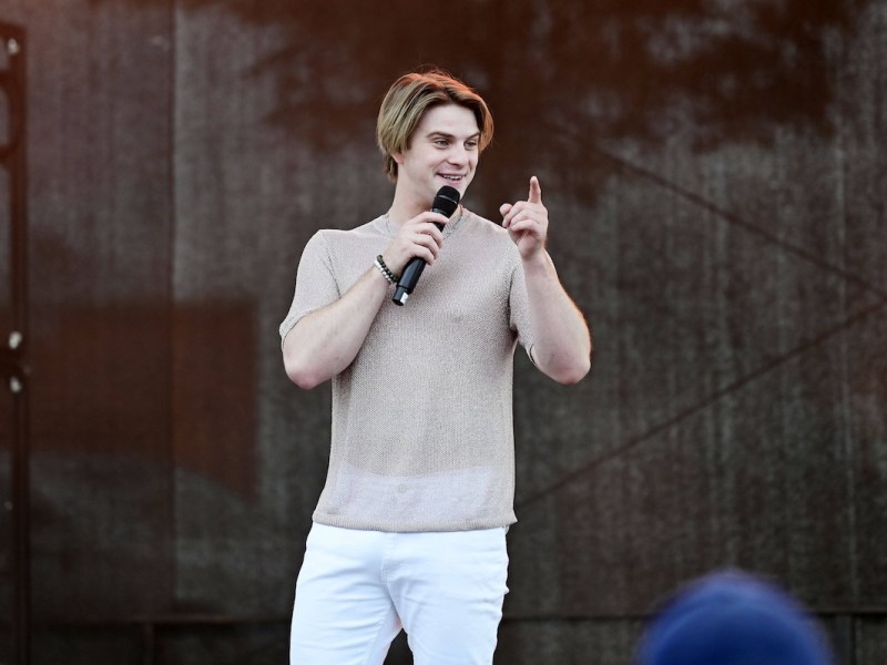 Vincent Gross beim Radio Schlagerparadies Sommer Open Air 2024 im Messepark. Lˆbau, 23.06.2024 *** Vincent Gross at the Radio Schlagerparadies Summer Open Air 2024 at Messepark Lˆbau, 23 06 2024 Foto:xM.xWehnertx/xFuturexImagex schlagerparadies_4674
