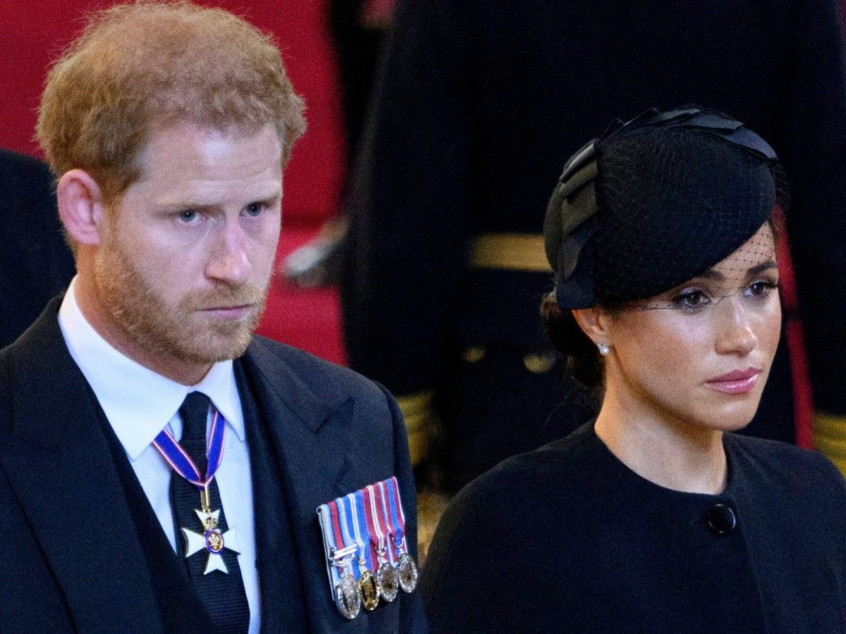 Prinz Harry und Meghan Markle sorgen mal wieder für Schlagzeilen. Warum ihre Entscheidung fassungslos macht...