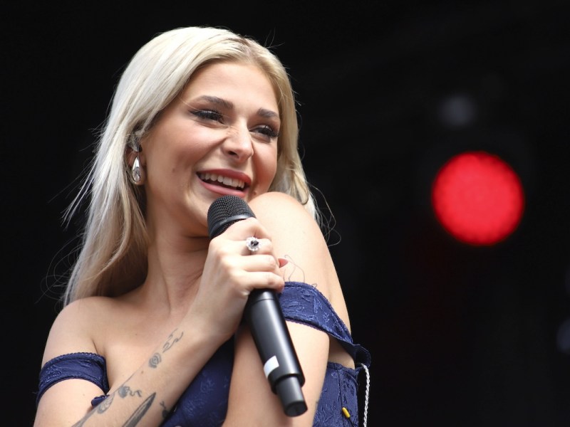 Marie Reim live beim Magic Blue Open Air 2024 im Kurpark. Bad F¸ssing, 03.08.2024 *** Marie Reim live at the Magic Blue Open Air 2024 in the Kurpark Bad F¸ssing, 03 08 2024 Foto:xS.xNˆmerx/xFuturexImagex magic_4859