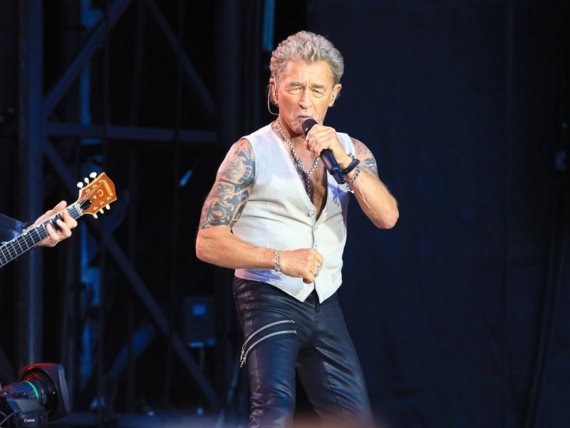 eter Maffay beim Konzert in der Red Bull Arena Erfurt, 20.07.2024 Peter Maffay & Band - We Love Rock n Roll - Farewell Tour 2024 - Konzert in der Red Bull Arena in Leipzig Foto: Matthias Gr‰nzdˆrfer Sachsen Germany *** Peter Maffay at the concert in the Red Bull Arena Erfurt, 20 07 2024 Peter Maffay Band We Love Rock n Roll Farewell Tour 2024 concert in the Red Bull Arena in Leipzig Photo Matthias Gr‰nzdˆrfer Saxony Germany Copyright: xMatthiasxGr‰nzdˆrferx