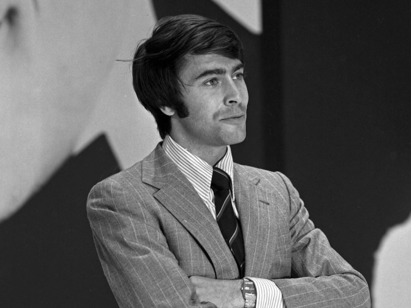 Der deutsche Schlagers‰nger Roy Black bei einer Lichtprobe f¸r eine Fernsehshow, Hamburg 1969. German schlager singer Roy Black at a rehearsal for a German TV show, Hamburg 1966. Copyright: Roba/SiegfriedxPilz UnitedArchives03156 the German Pop singer Roy Black at a Light sample for a TV Hamburg 1969 German Schlager Singer Roy Black AT a rehearsal for a German TV Show Hamburg 1966 Copyright roba UnitedArchives03156