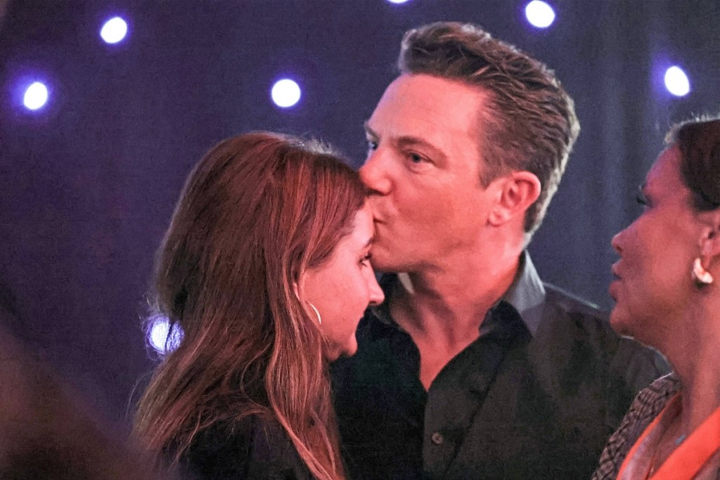 ZDF Spendengala Die schˆnsten Weihnachts-Hits mit Carmen Nebel Stefan Mross mit Freundin Eva Luginger im Anschluss an die ZDF Spendengala Die schˆnsten Weihnachts-Hits mit Carmen Nebel. Live-Spendengala vom 07.12.2023 zu Gunsten von Misereor und Brot f¸r die Welt. Bavaria Studios, M¸nchen. Bayern, Deutschland. *** ZDF Spendengala Die schˆnsten Weihnachts Hits mit Carmen Nebel Stefan Mross with girlfriend Eva Luginger following the ZDF Spendengala Die schˆnsten Weihnachts Hits mit Carmen Nebel Live Spendengala from 07 12 2023 in favor of Misereor and Brot f¸r die Welt Bavaria Studios, Munich Bavaria, Germany