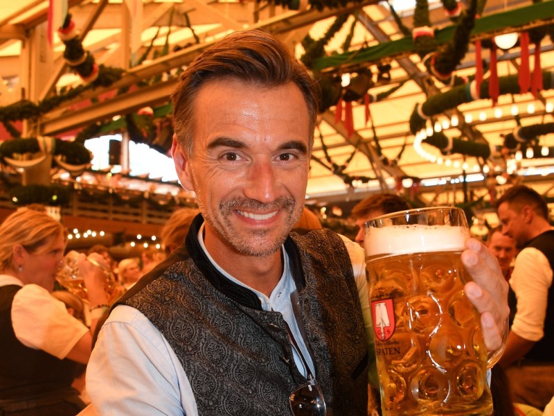 Florian Silbereisen / Wies¬ n 2024 / Erˆffnung / 1. Tag / Theresienwiese / Bierzelt / M¸nchen / 21. September 2024 *** Florian Silbereisen Wies¬ n 2024 Opening 1 day Theresienwiese beer tent Munich September 21, 2024